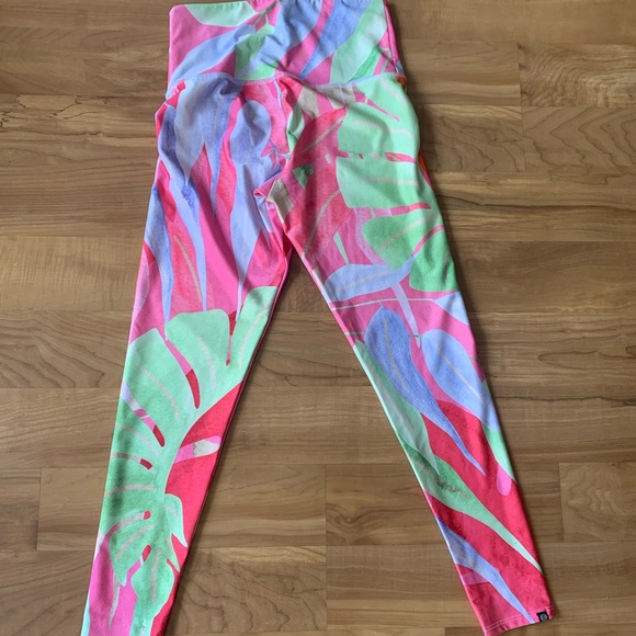 NWOT Tropical Print Tights: Onzie - Picture 11 of 13